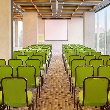 Ibis Styles Jakarta Simatupang Экстерьер фото