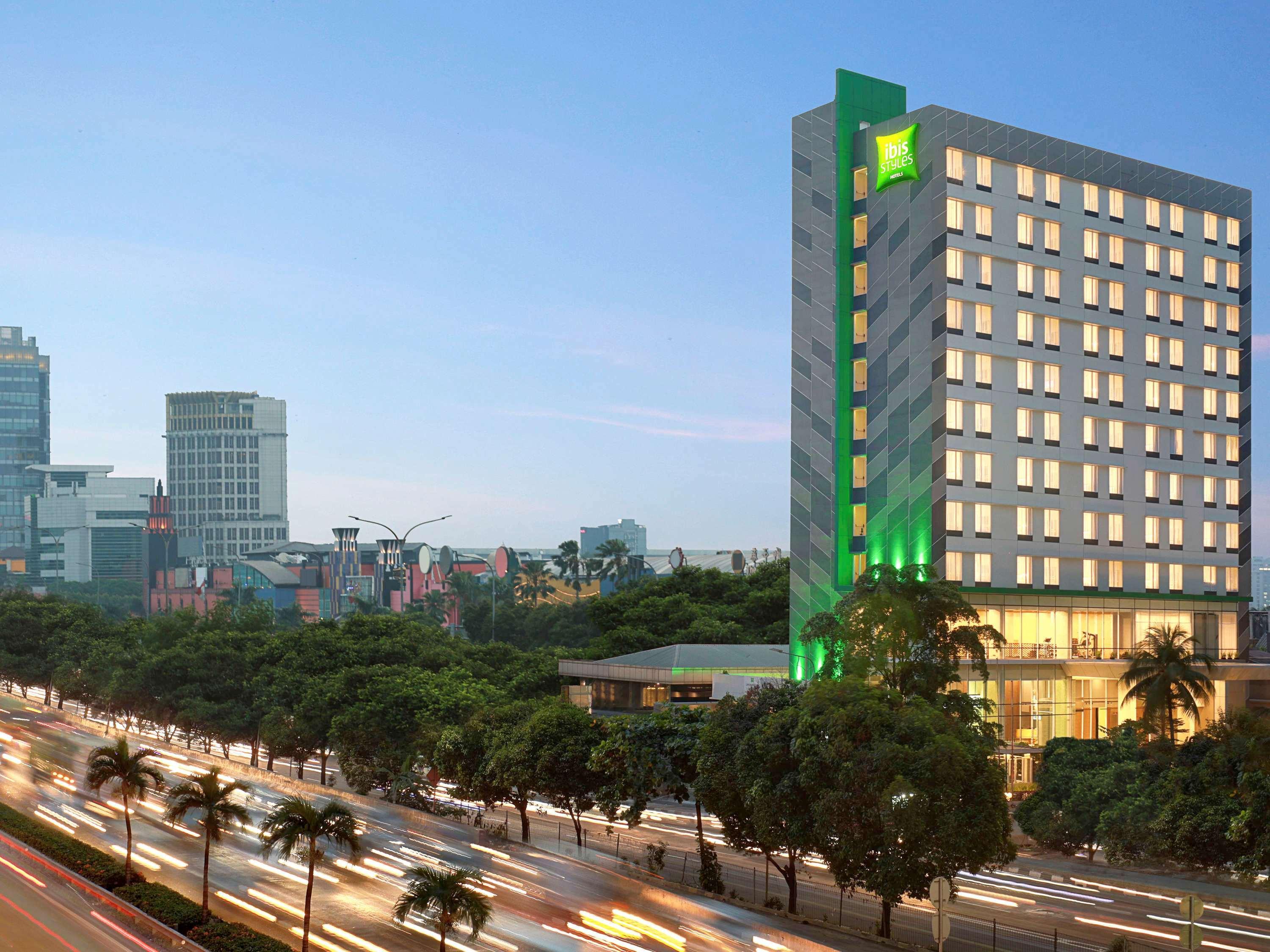 Ibis Styles Jakarta Simatupang Экстерьер фото