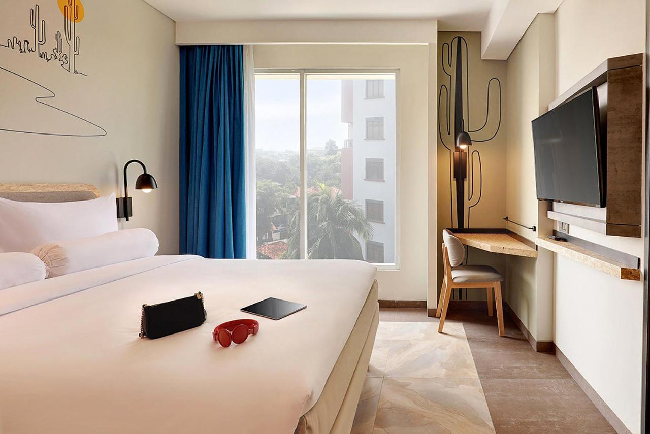 Ibis Styles Jakarta Simatupang Экстерьер фото